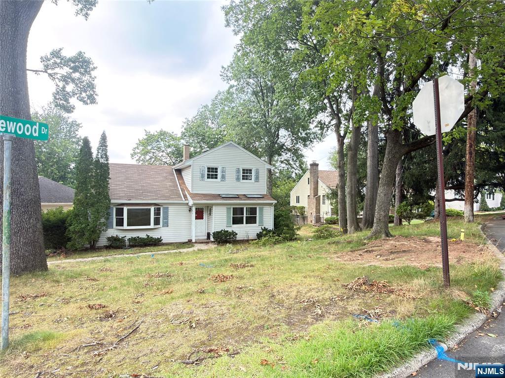 89 Circle Drive, Paramus, NJ 07652 — photo 3