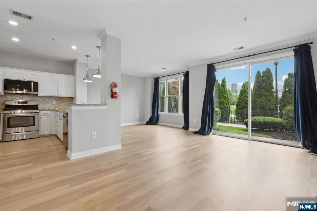 66 Lydia — photo