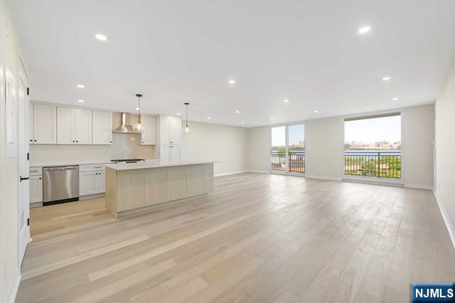 1077 River Road 602 — photo