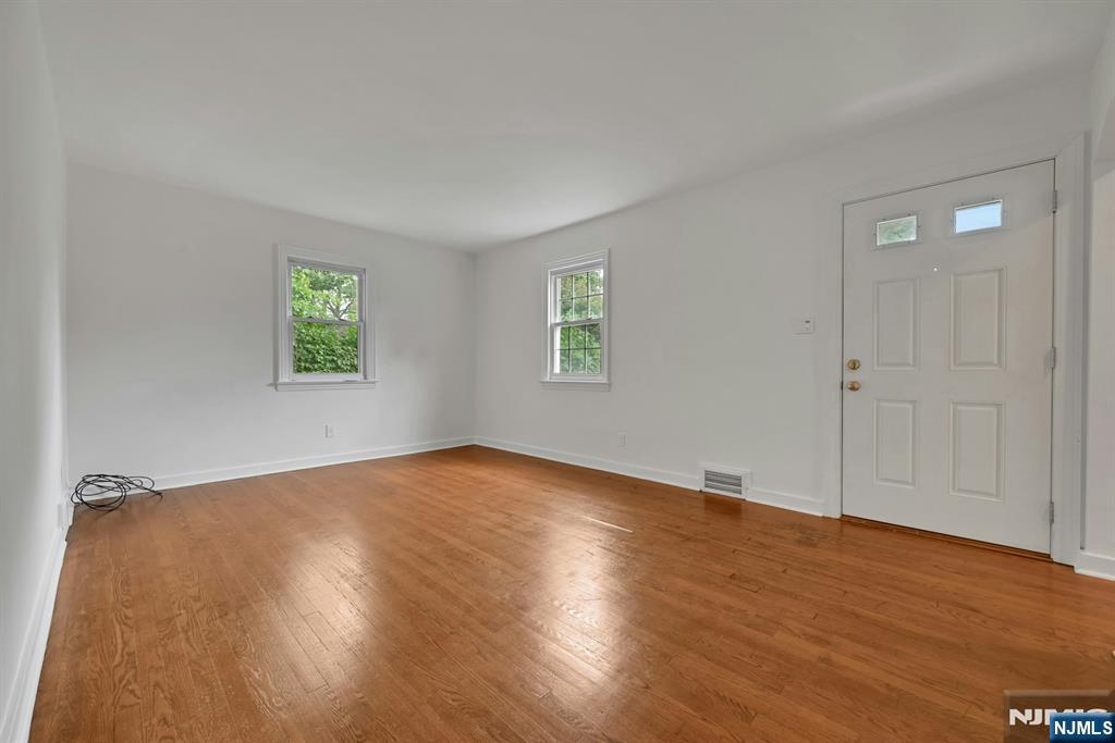 11 Pine Street, Hackensack, NJ 07601 — photo 3