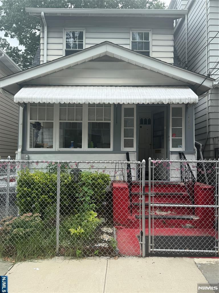 292 Smith Street — photo