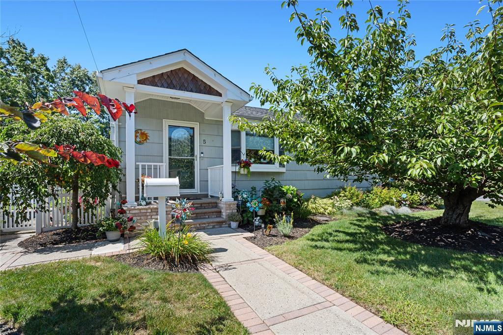 5 Corsi Road — photo