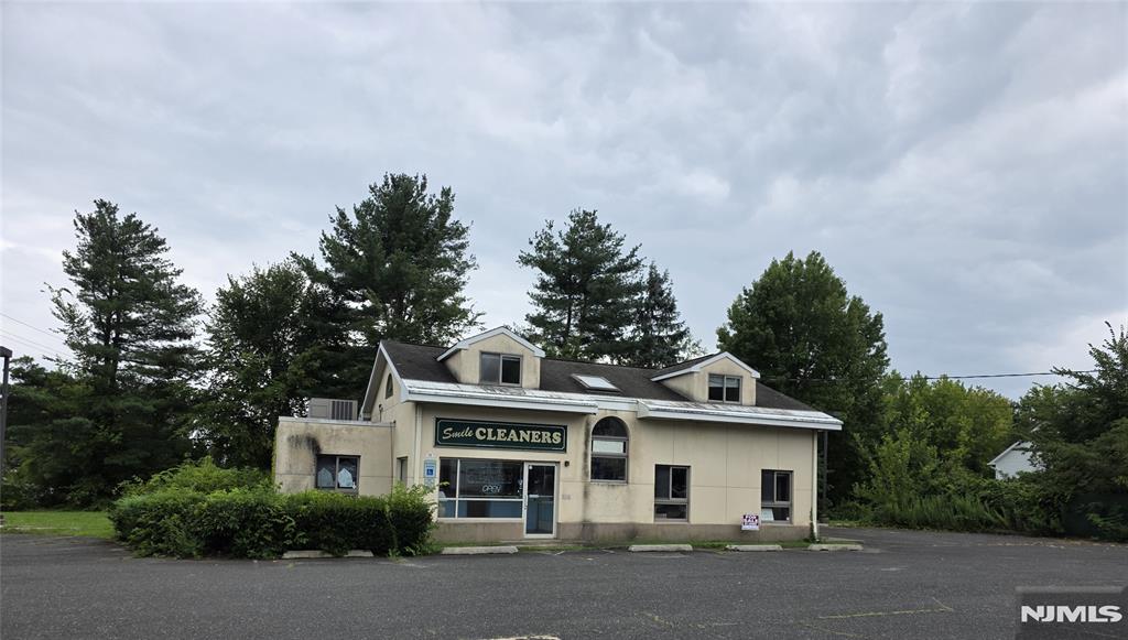 4291 Highway 516 — photo