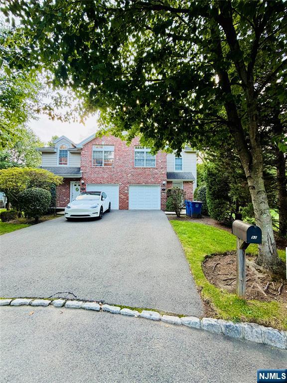 92 Hickory Court — photo