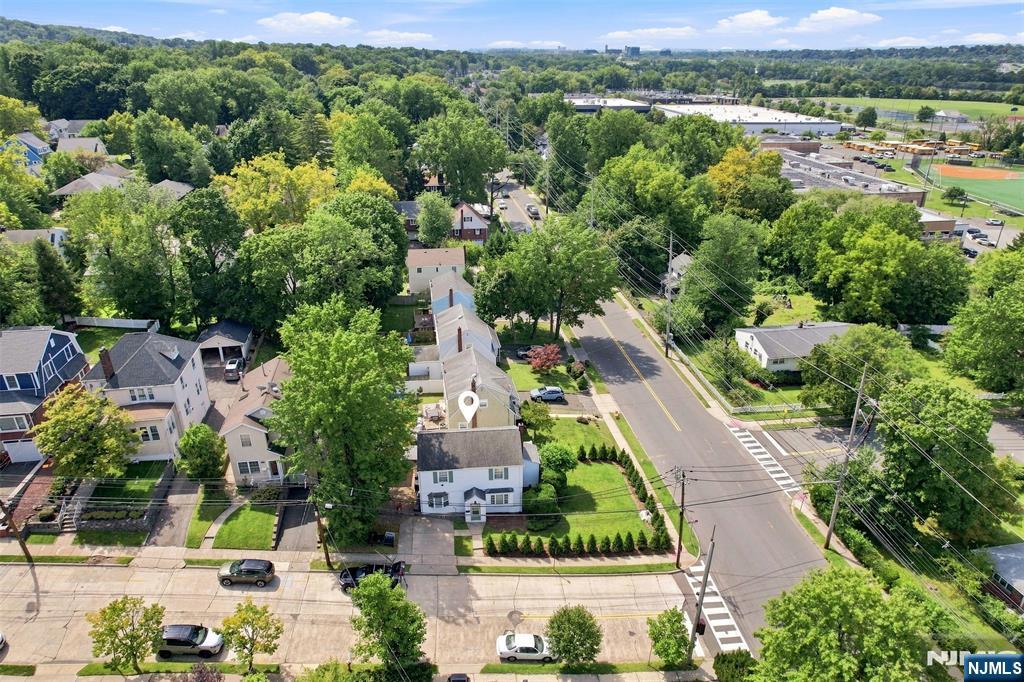 100 Overlook Avenue — photo