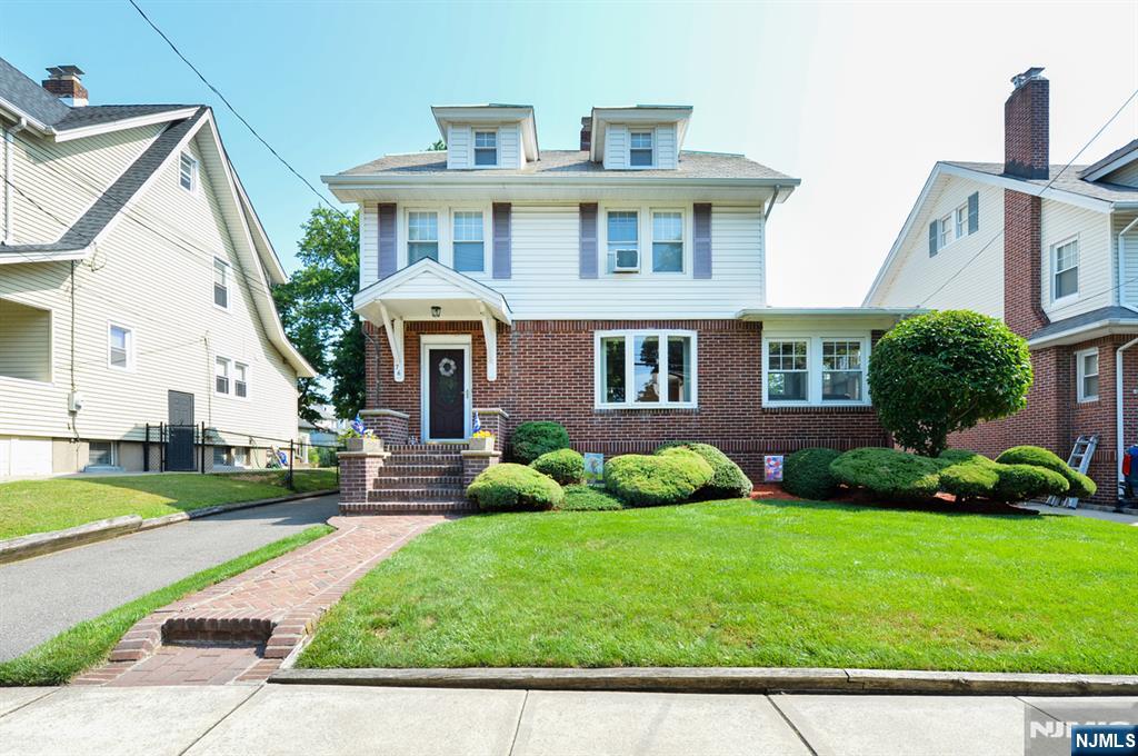 76 Poplar Street — photo