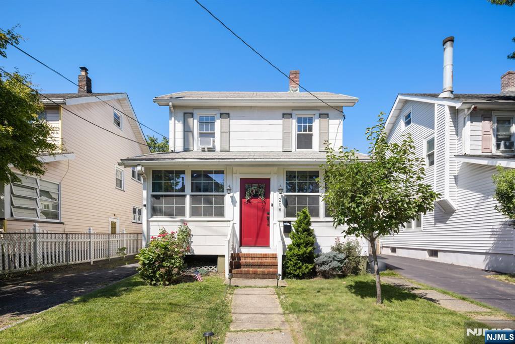 206 Spruce Street — photo