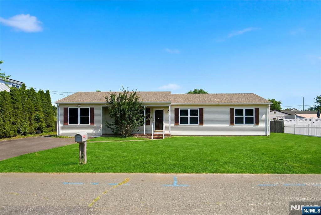 1006 Anchor Way — photo