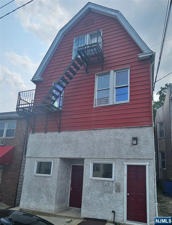 208 Quincy Avenue 1 — photo