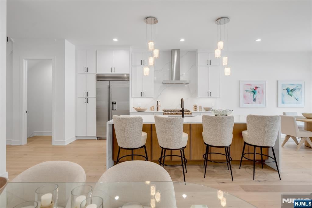 31 Feldman Court — photo