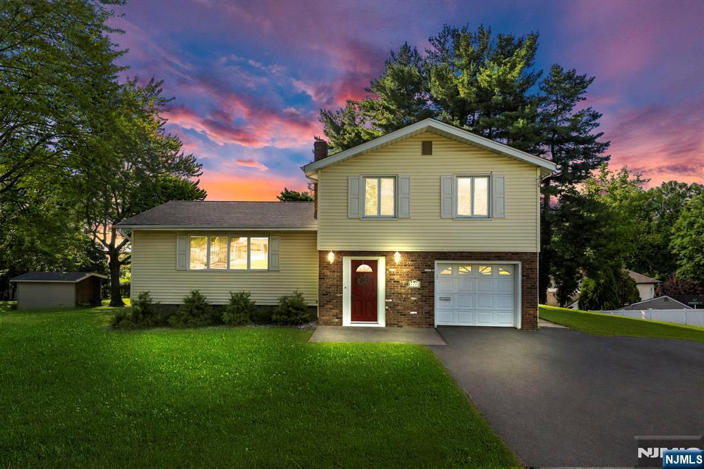 33 Waling Drive — photo