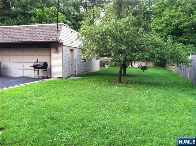 25 Farview Terrace, Paramus, NJ 07652 — photo 3