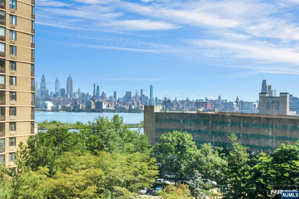 45 River Drive 702 — photo