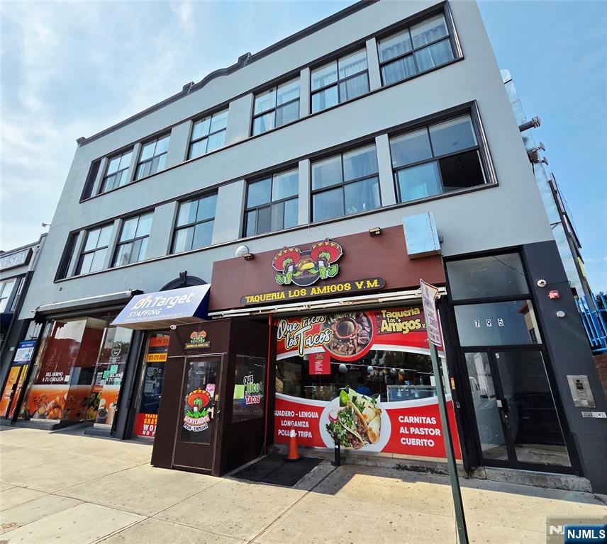 795 Main Avenue 7 — photo