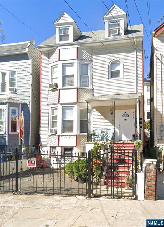 408 Summer Avenue — photo