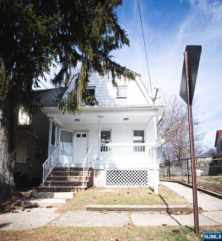 81 Dewey Street — photo