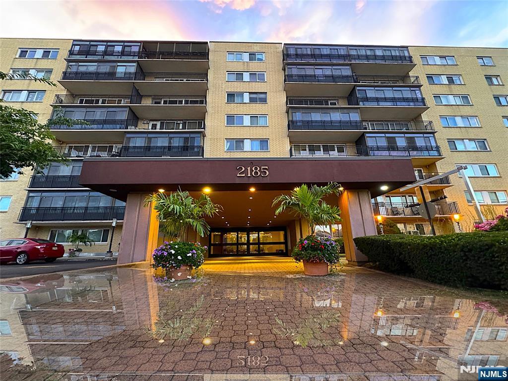 2185 Lemoine 8M — photo