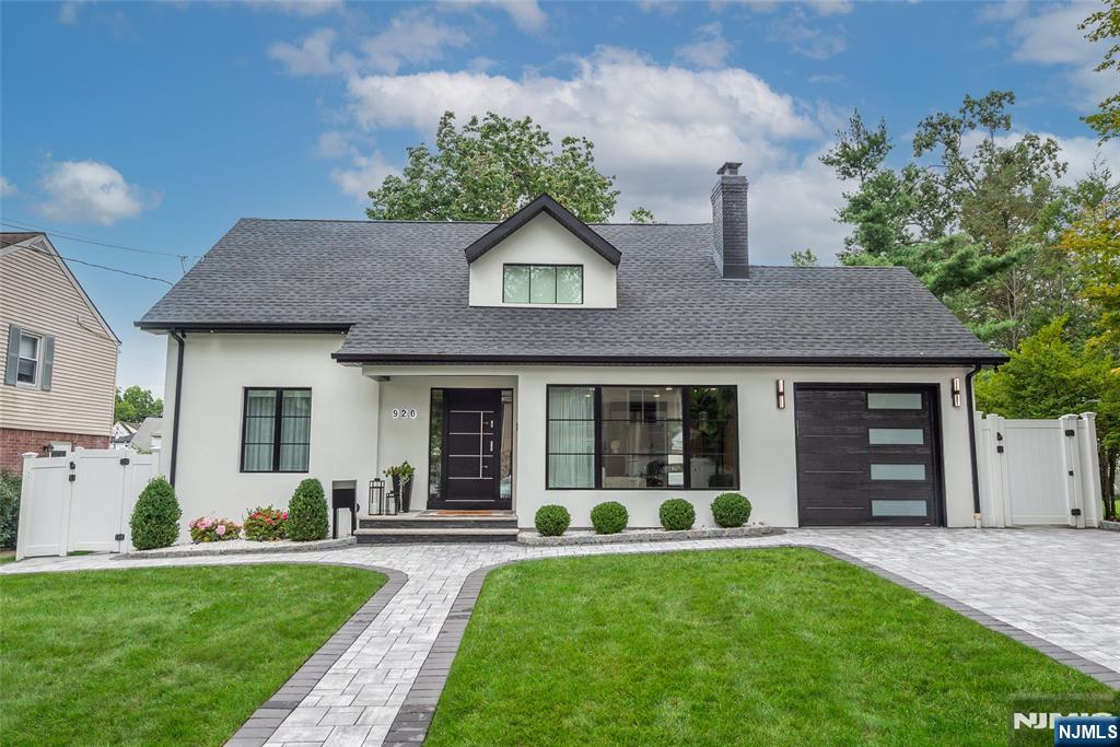 920 Phelps Road — photo