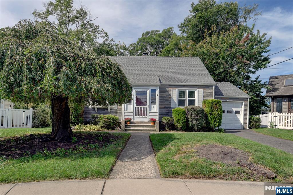 8 Tyler Court — photo