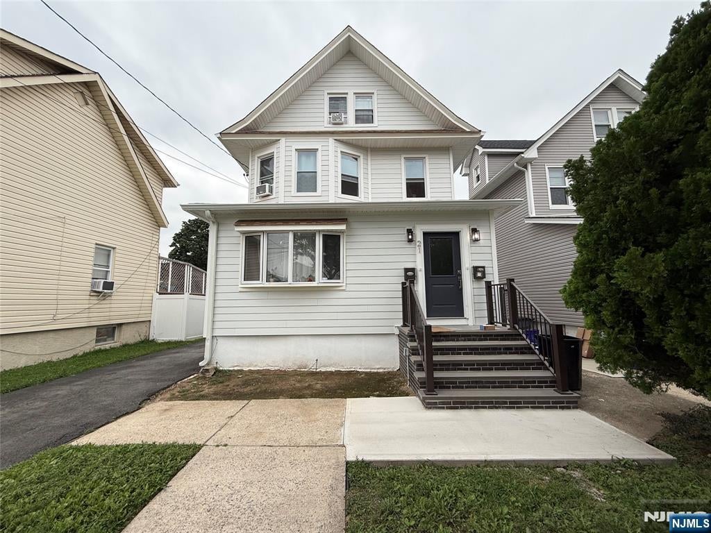 21 Livingston Avenue 2nd Fl — photo