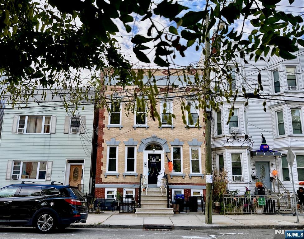 21 Hancock Avenue 3 — photo