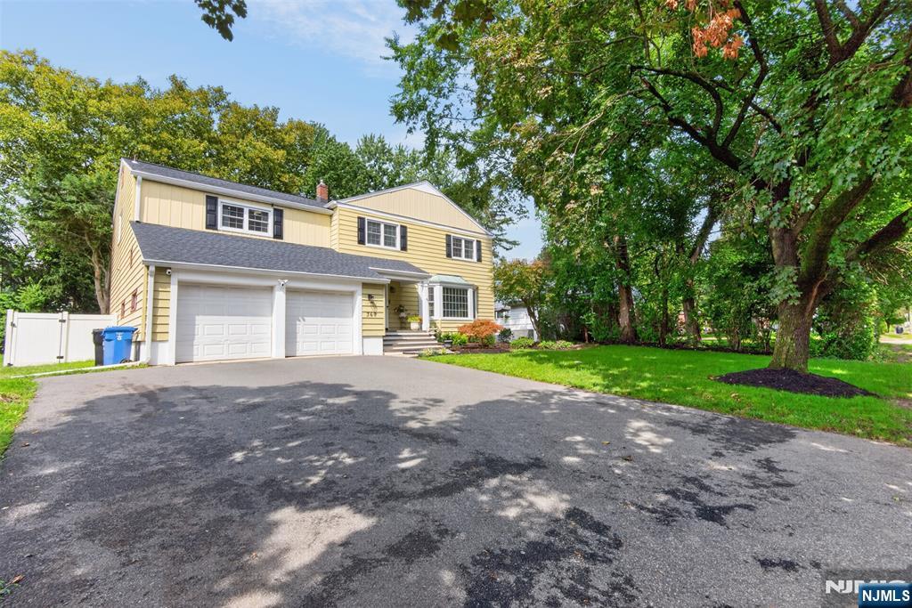 369 Forest Avenue, Paramus, NJ 07652 — photo 2