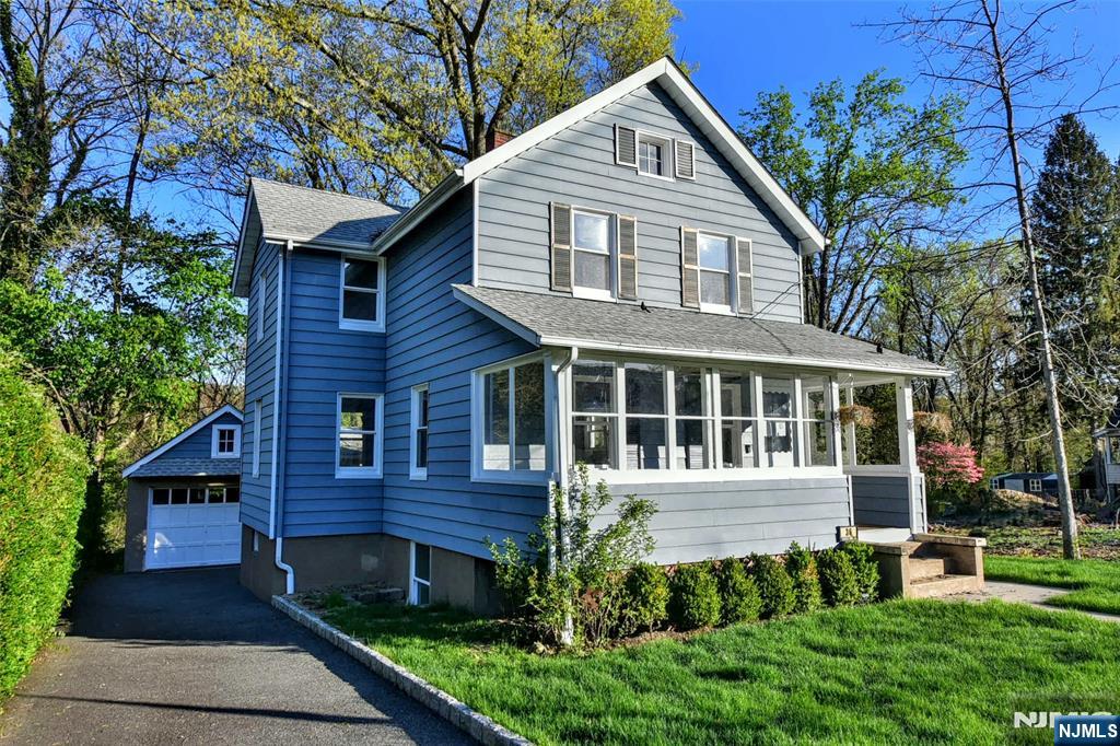 36 Hines — photo
