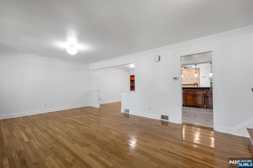 144 Seneca Court, Paramus, NJ 07652 — photo 3