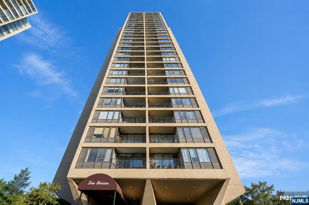 5 Horizon Road 2909 — photo