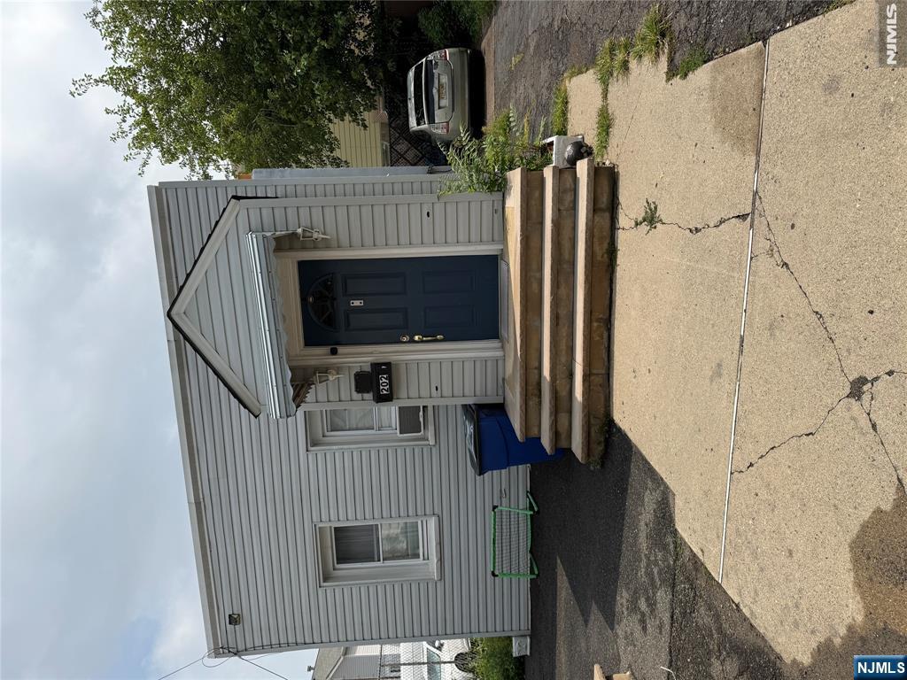 202 Midland Avenue — photo