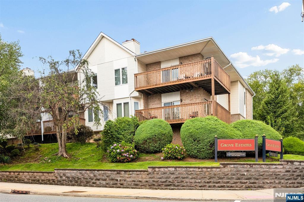 4 DI Donna Court a004 — photo