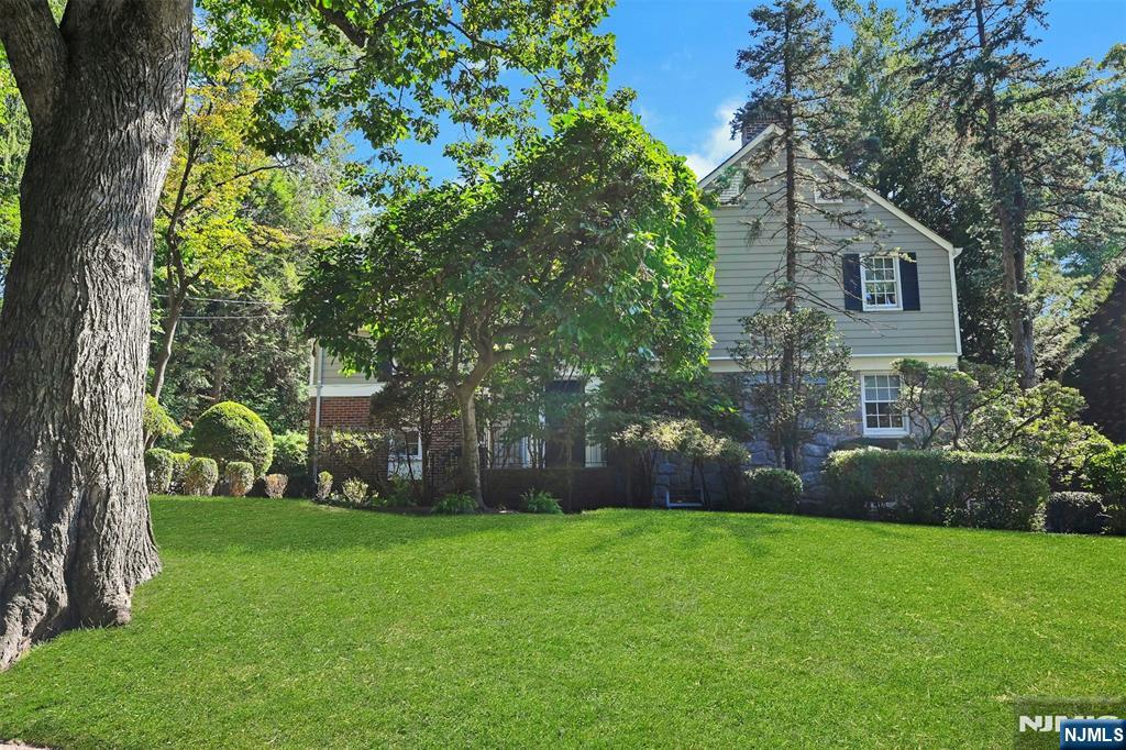 626 Sunderland Road — photo