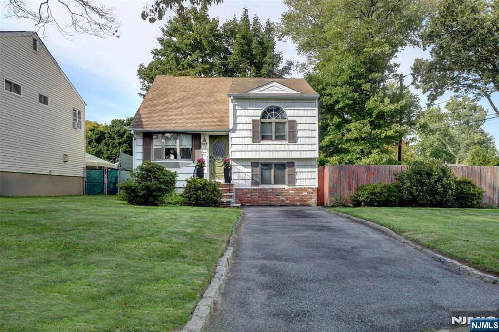 37 Bound Brook Road — photo