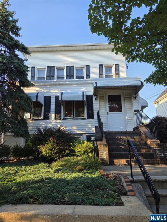 631 2nd Avenue 2nd Floor — photo
