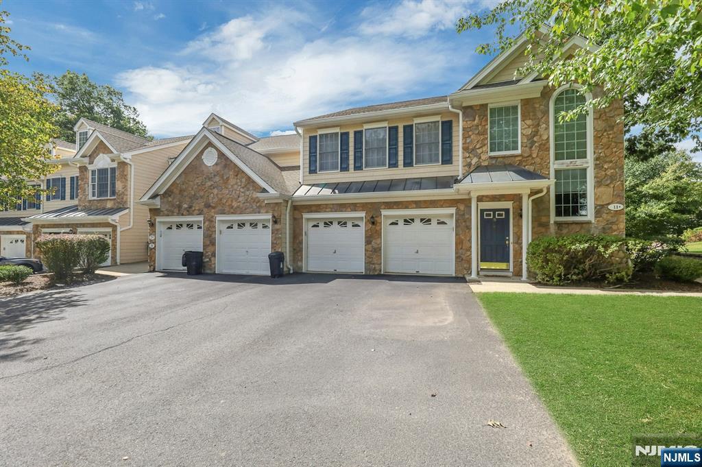 11 Pine Lake Terrace — photo