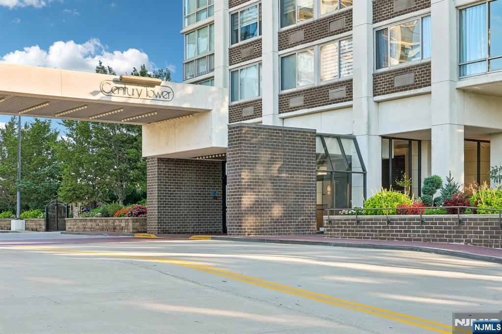 1600 Parker Avenue #16/17F — photo
