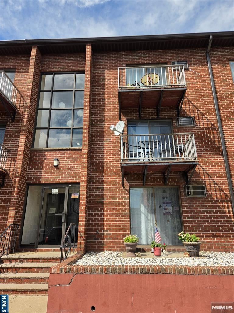 550 Central Avenue 30 — photo