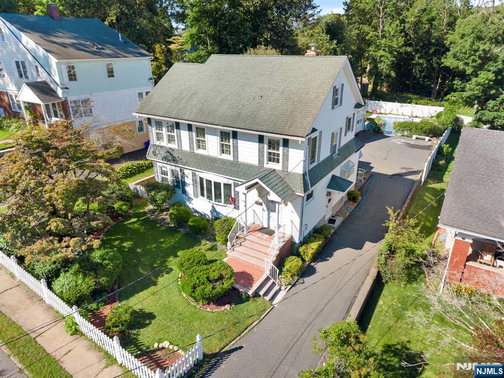 18 Chestnut Street — photo