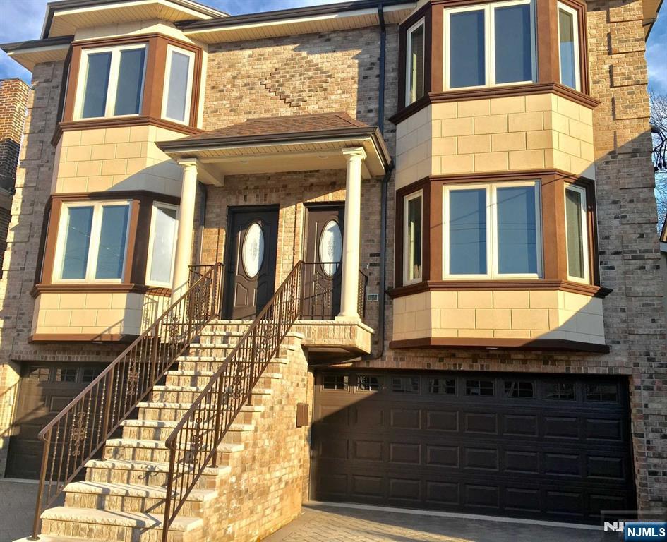 548 Kearney Avenue B — photo