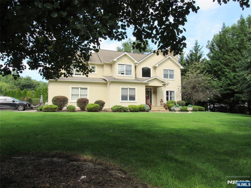 5 Pilgrim Court — photo