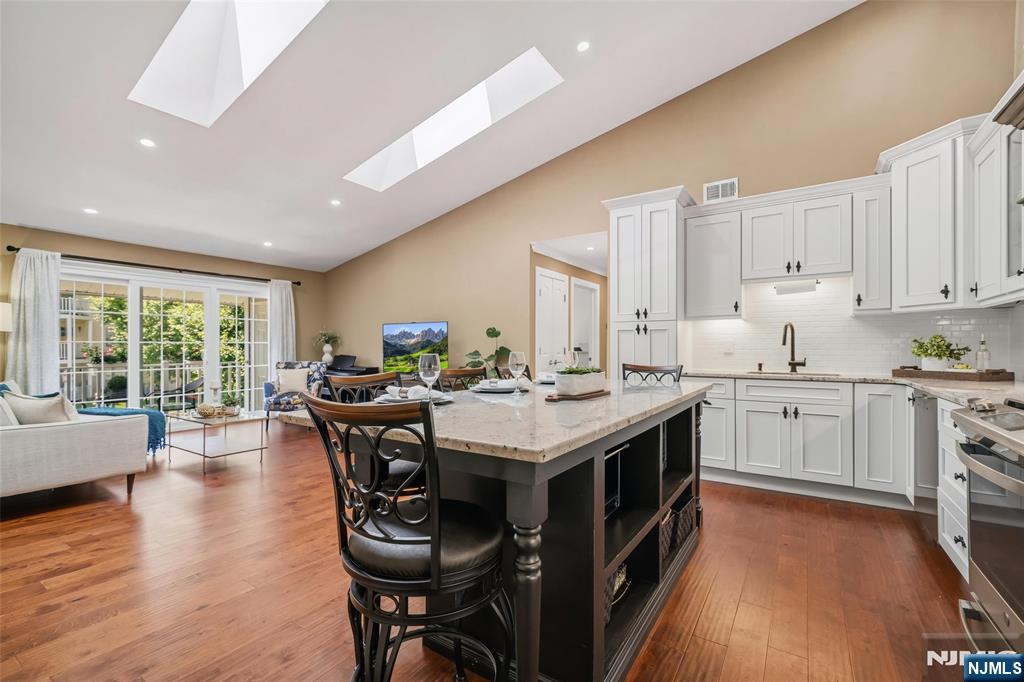 1002 Boxwood Court — photo
