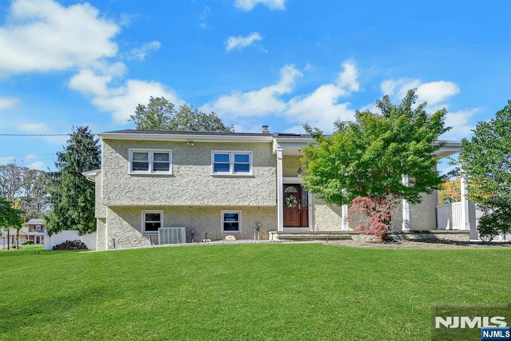505 Fordham Place, Paramus, NJ 07652 — photo 2