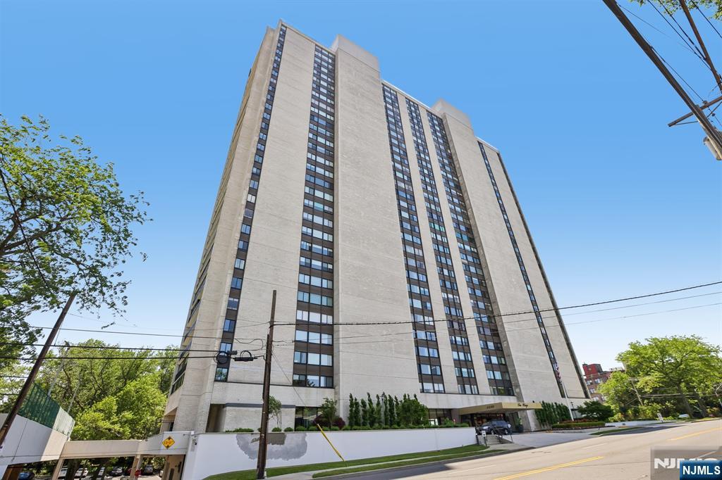 1500 Palisade Avenue 18C — photo