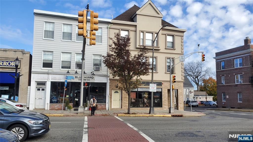 662 Bloomfield Avenue — photo