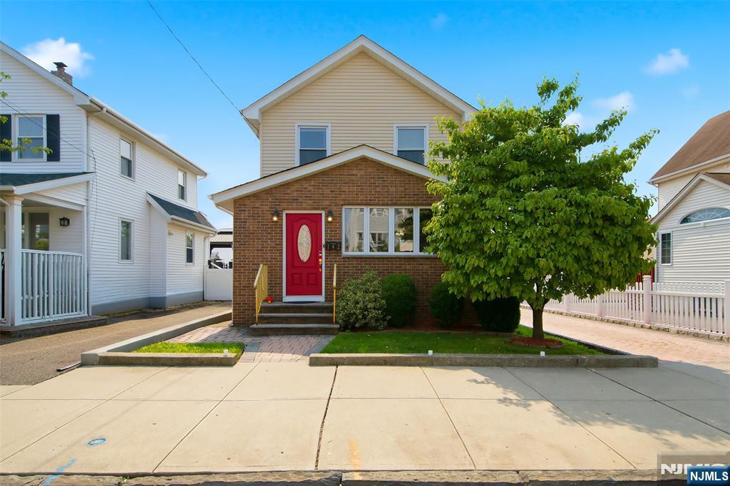 142 Morgan Place — photo