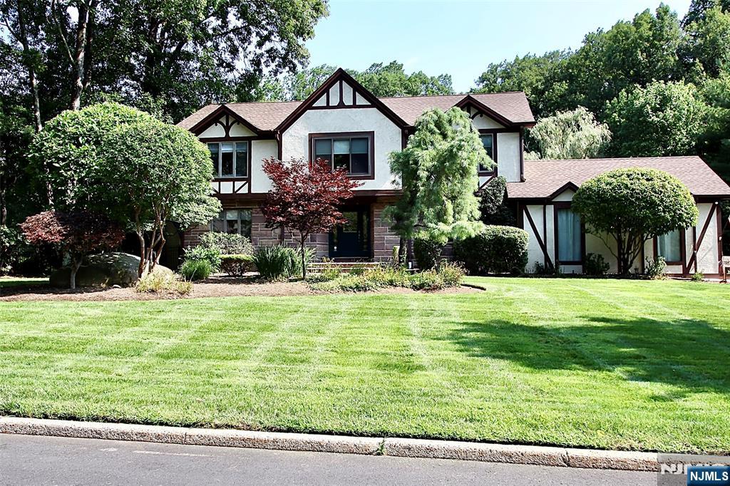 9 Watch Hill Road — photo