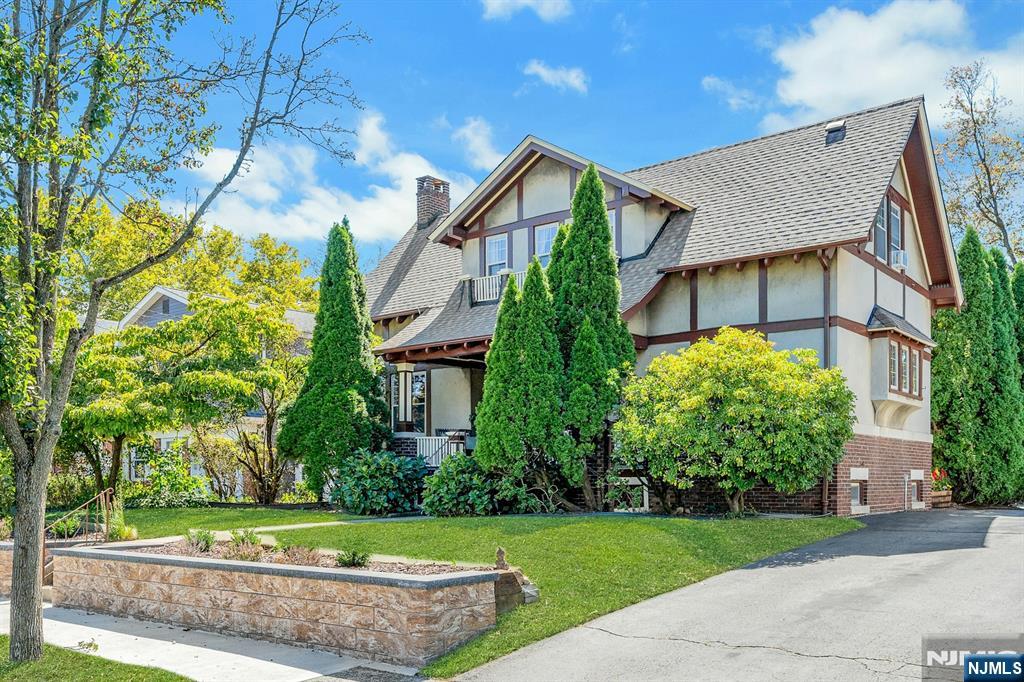 85 Spring Valley Avenue, Hackensack, NJ 07601 — photo 2