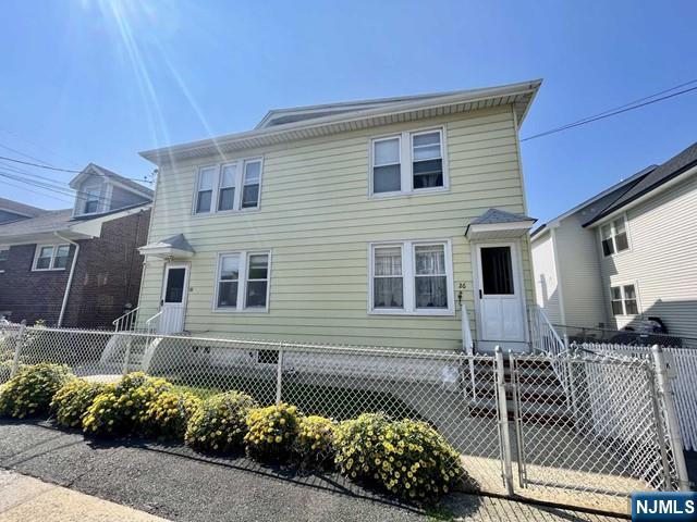 26-28 Spruce Street 1C — photo