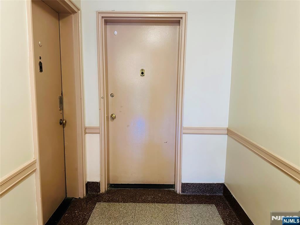 401 Park Place 1C — photo