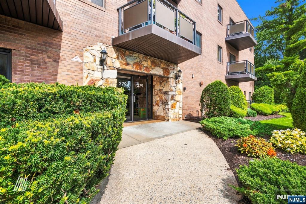 279 Clark Street #A9, Hackensack, NJ 07601 — photo 2